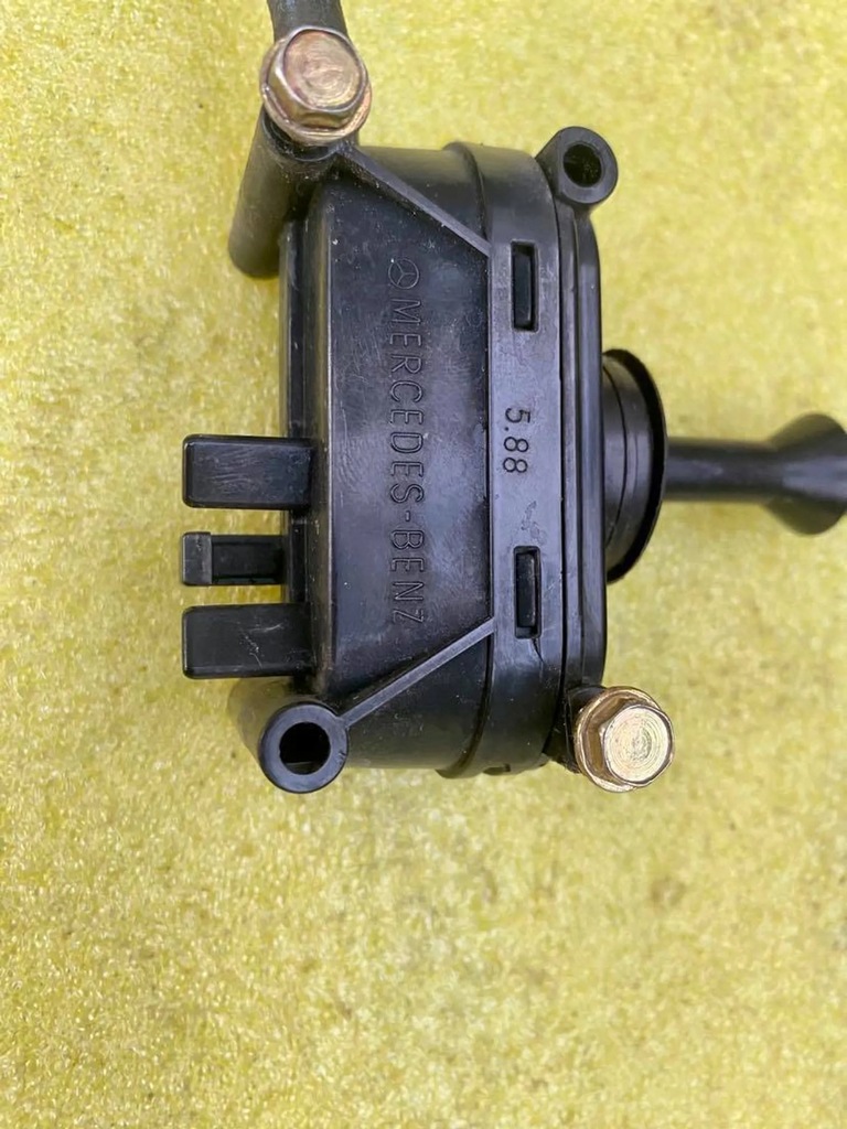 Mercedes-Benz W124 Ενεργοποιητής κεντρικού κλειδώματος Product image