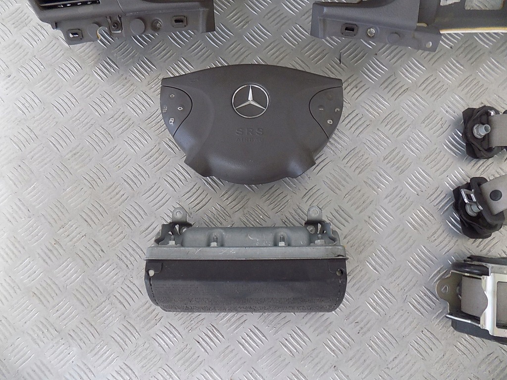 MERCEDES W211 ΚΟΝΣΟΛΑ ΑΕΡΟΣΑΚΟΣ ΖΩΝΕΣ ΓΝΩΤΙΚΕΣ Product image