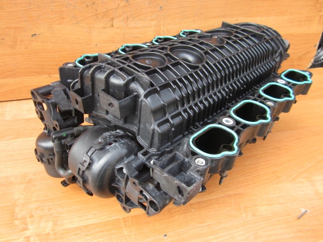 MUSTANG 5.0 GT MANIFOLD VACUUM VALVE JL3E-9J559-AA JR3E-9S455-CC Product image