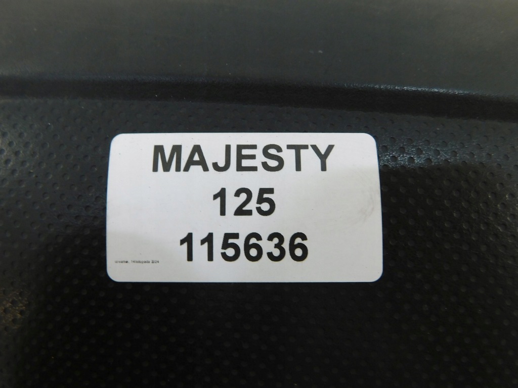 YAMAHA MAJESTY 125 BOX + RACK BOX NO KEY Product image