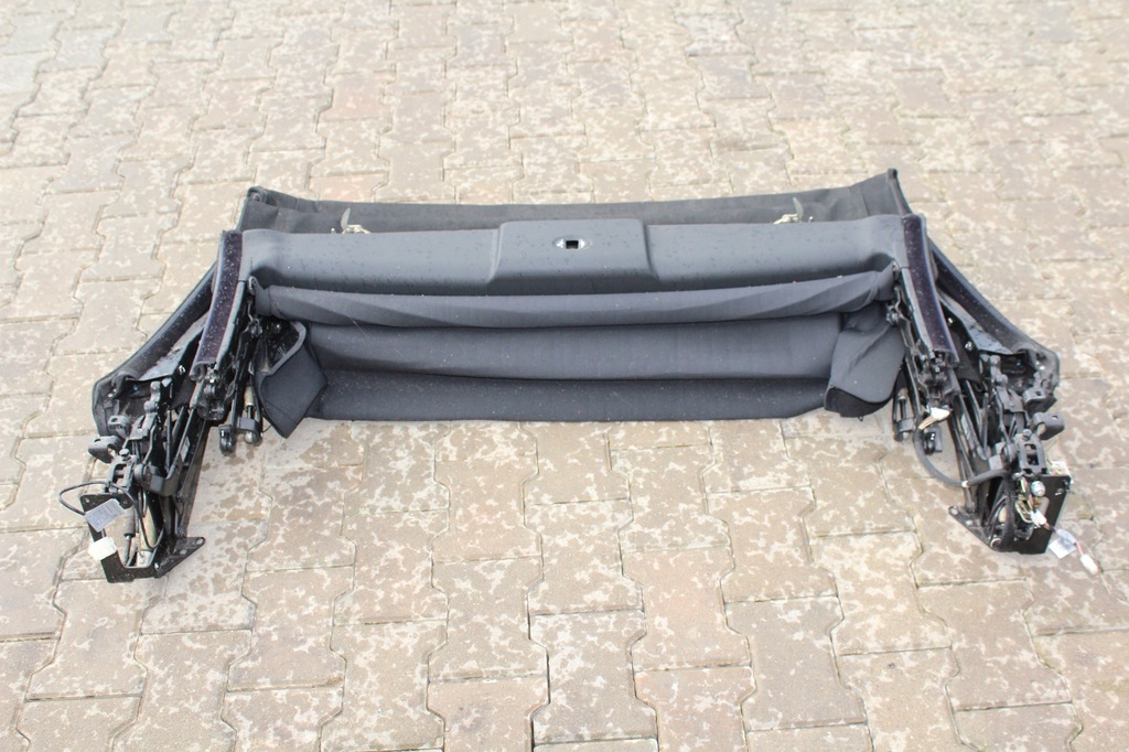 BMW E46 ΚΑΛΥΜΜΑ ΟΡΟΦΗΣ ΚΑΤΑΣΤΡΟΦΗΣ ΜΑΥΡΟ 54317146361 Product image