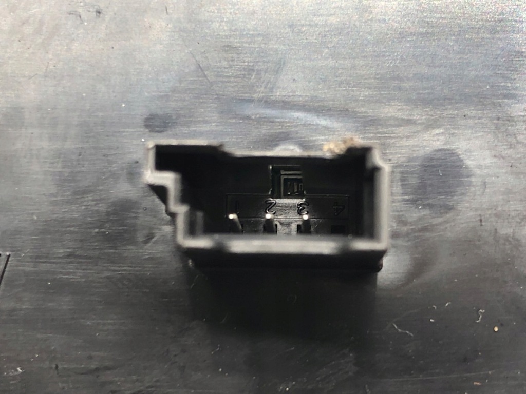 ΔΙΑΚΟΠΤΗΣ ΦΩΤΩΝ BMW F31 9265304 12-19 ΔΙΑΚΟΠΤΗΣ Product image