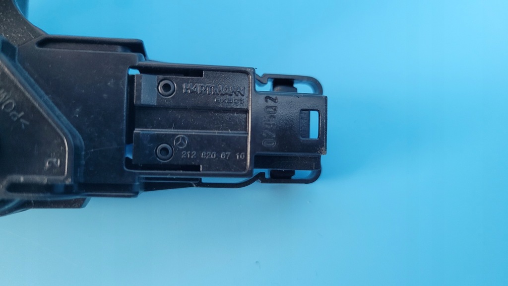 MERCEDES W218 CLS 350 LOCK ΚΛΕΙΔΑΡΙΑ ΛΑΒΗ ΚΑΘΙΣΜΑΤΟΣ ΔΕΞΙΑ A2189200172 Product image