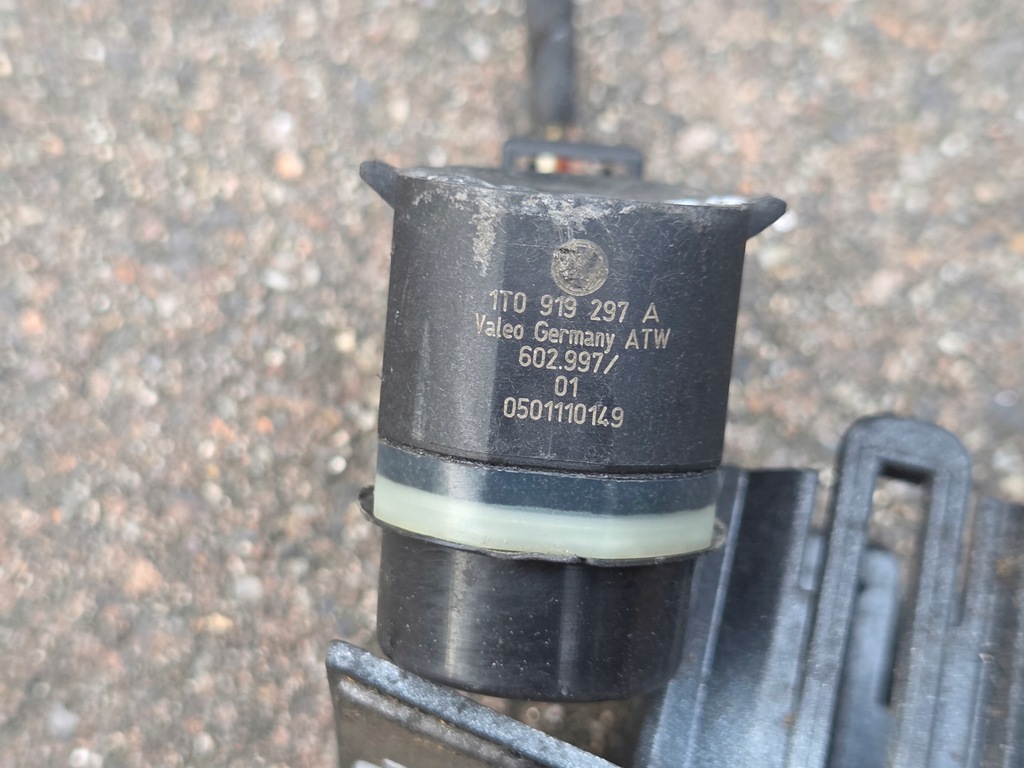 VW Touran Lift PDC Sensor+Δεξιά Baszy Εξωτερική 1T0919297A 1T0919400 10-15 Product image