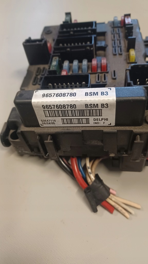 Πλαίσιο ασφαλειών Peugeot 206 9657608780 Product image