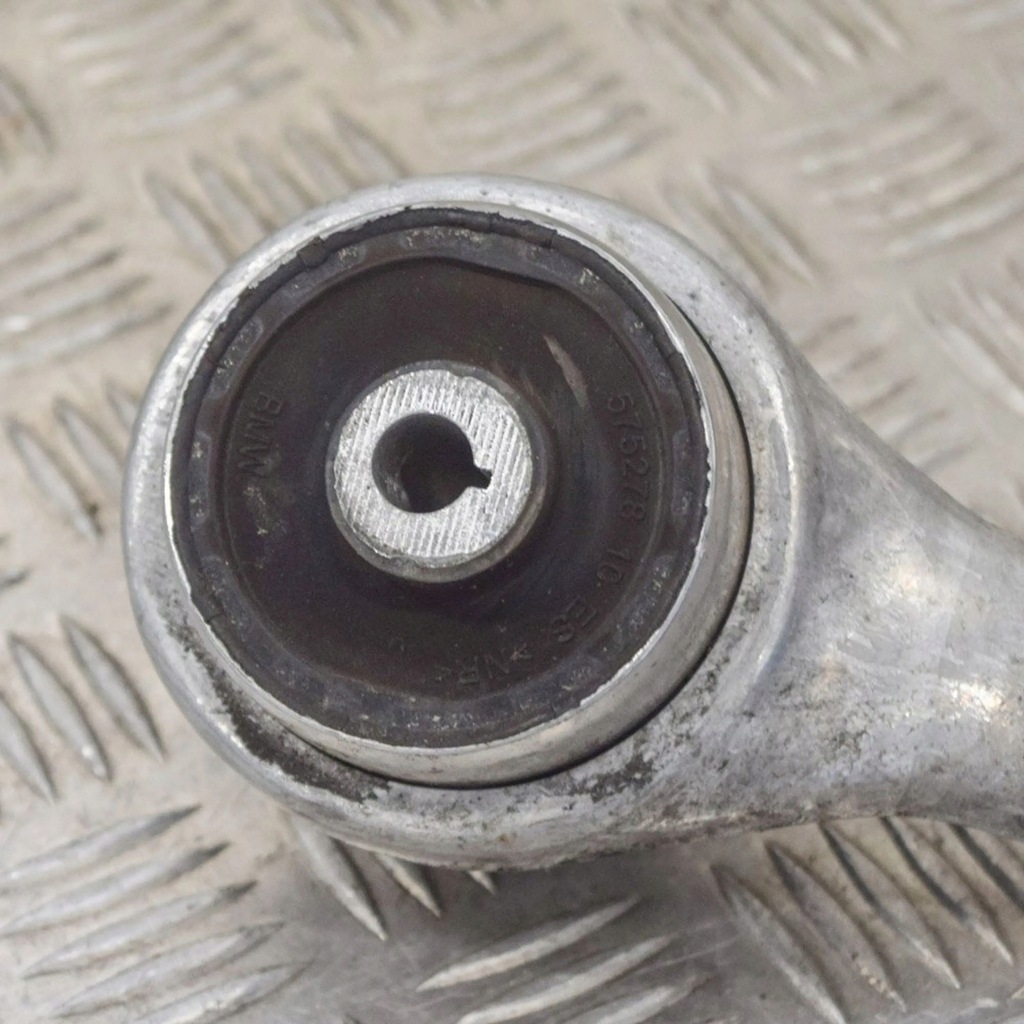 BMW 1 F20 F21 2019 Αφήνει την εφαρμογή Product image