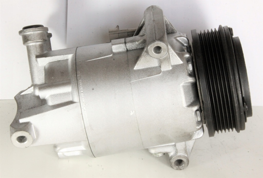 ASTRA H III 1.4 1.8 1.9 CDTI ZAFIRA B NEW VALVE Product image