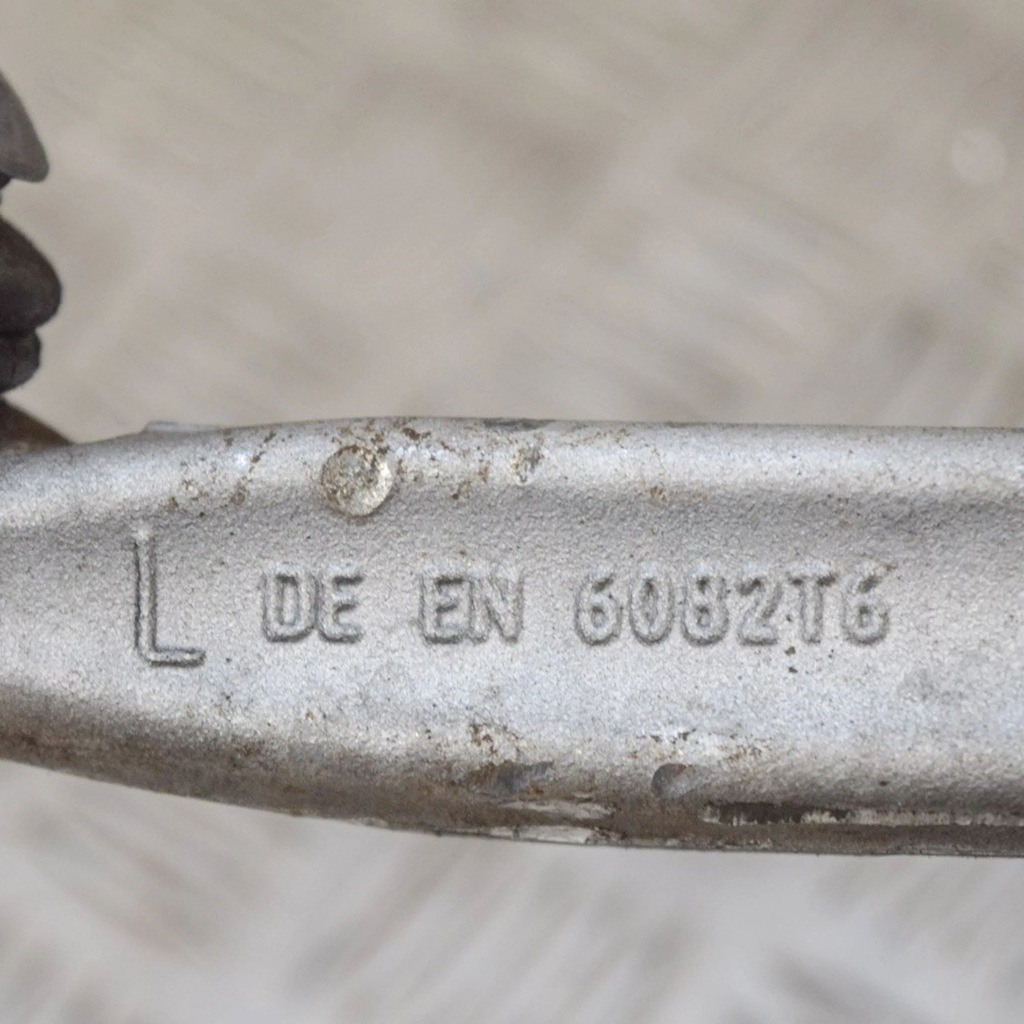 BMW 1 F20 F21 2019 Αφήνει την εφαρμογή Product image