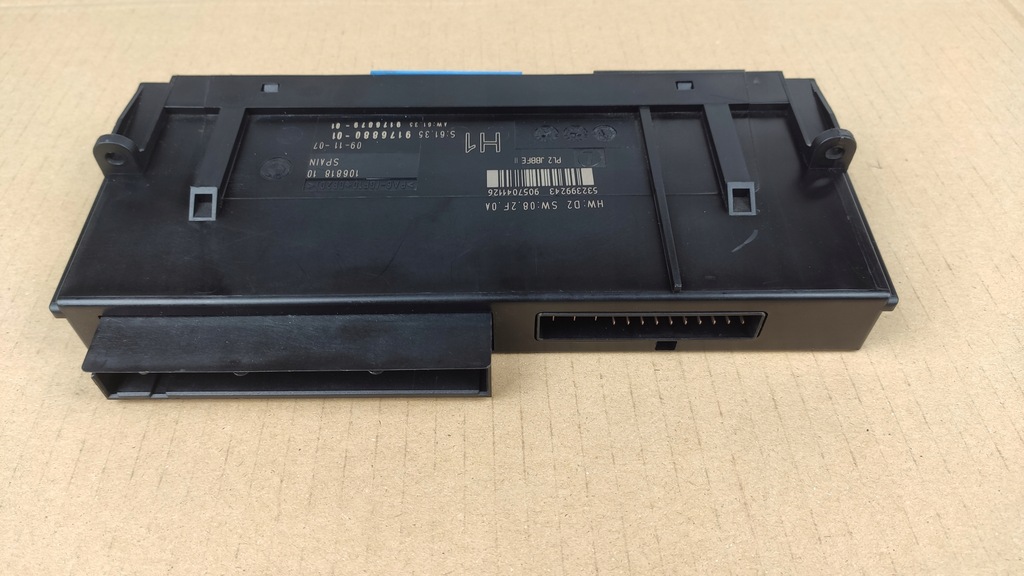 BMW E87 E90 COMFORT MODULE PL2 JBBFE II H1 9176880 Product image