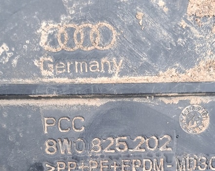 AUDI A4 B9 A5 8W ΚΑΛΥΜΜΑ ΣΑΣΙΟΥ ΔΕΞΙΑ 8W0825202 Product image