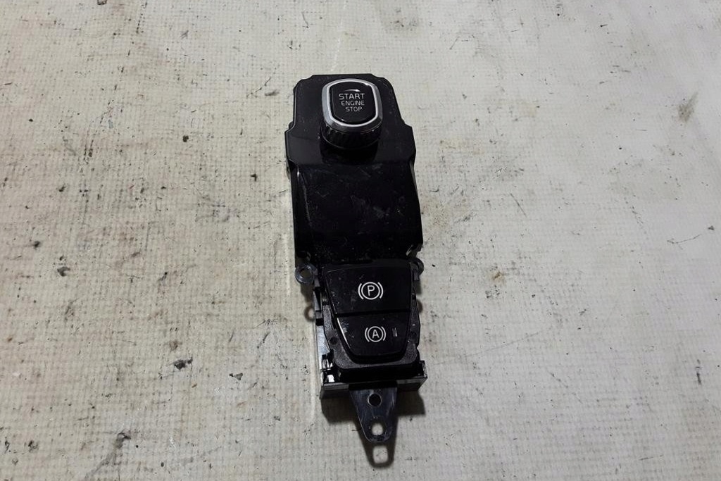Έναρξη/διακοπή Volvo XC60 II (246) 31481452 2.0L Βενζίνη 2021 Κουμπί Product image