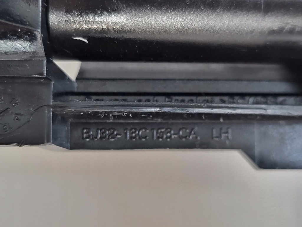 Πλυντήριο προβολέων LAND ROVER EVOQUE αριστερά BJ32-13C153-CA Product image
