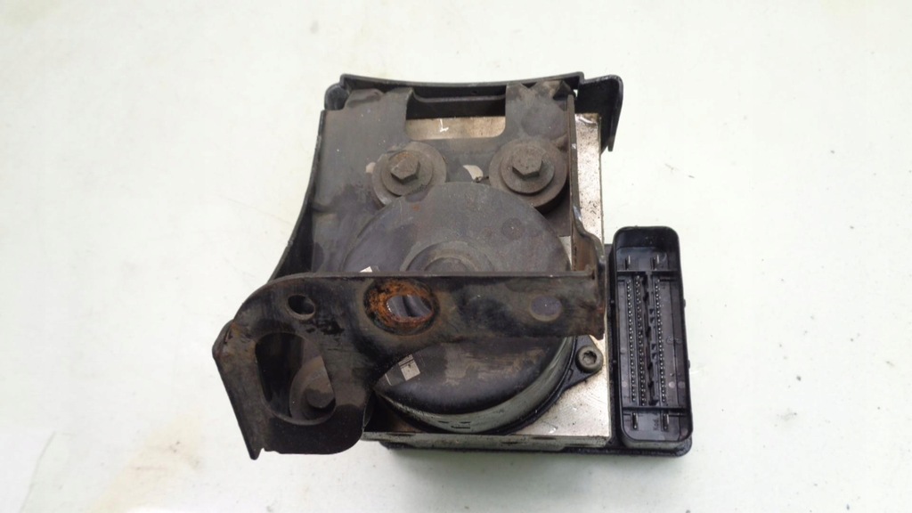 ΑΝΤΛΙΑ ABS VW SHARAN 1.9 TDI 96KW 03R 7M3907379E 7M3614111M 3M212L580AA Product image