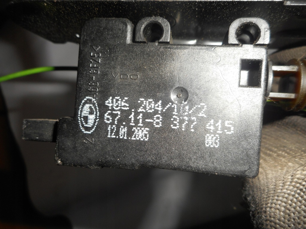 BMW E61 E63 E64 ενεργοποιητής πτερυγίου καυσίμου 8377415 Product image