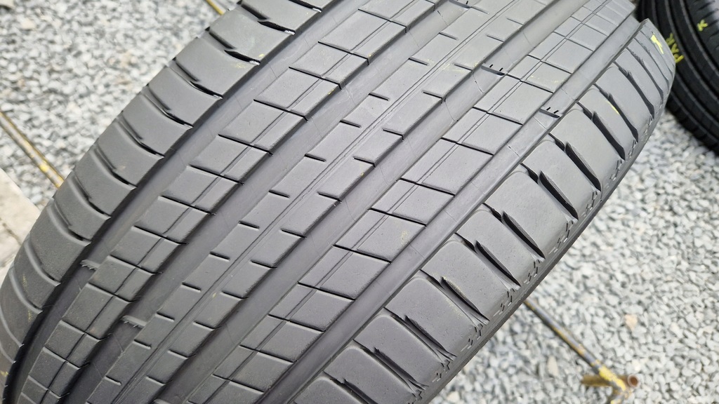MICHELIN LATITUDE SPORT 3 AO 235 55 19 Product image