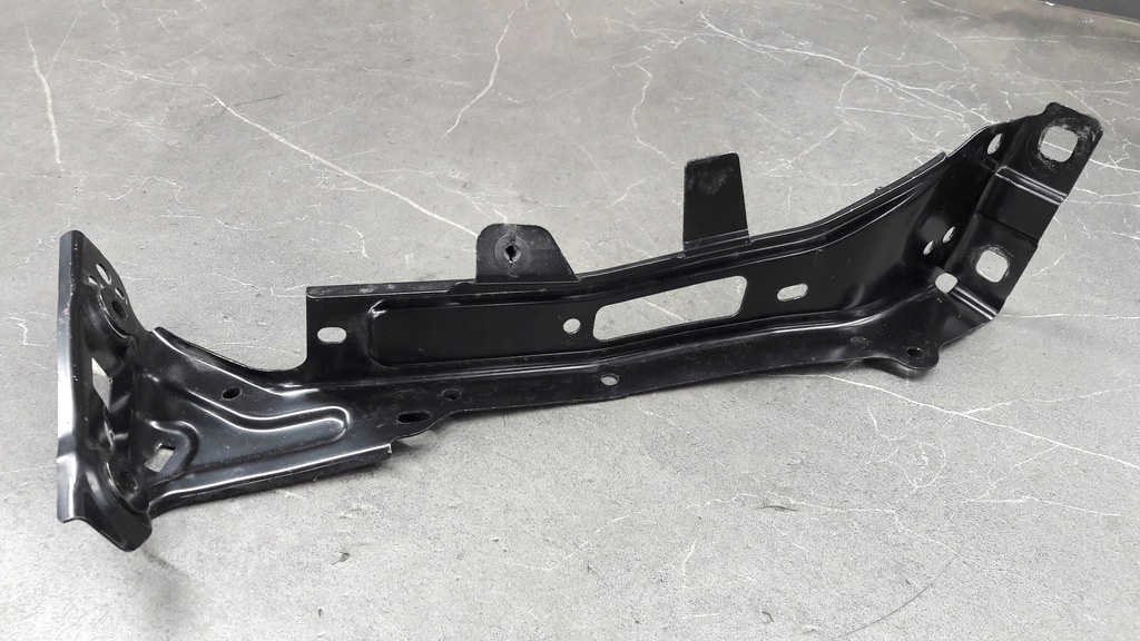 8W0821136C Audi A4 B9 8W Handle Support Bloter Fastening Δεξιά μπροστά Product image