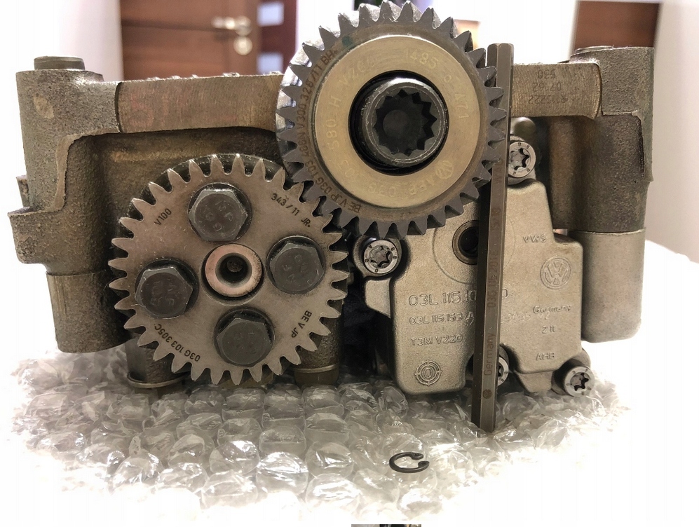Αντλία λαδιού 2.0 TDI A4 A6 Q5 Passat B6 SHAFT 100mm Product image