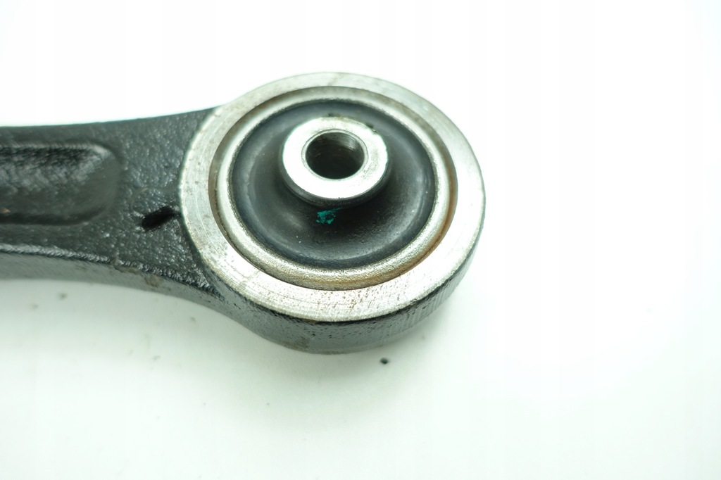 Αριστερό μπροστινό Swingarm 8N0407151 8N0407151A 8N0407151D Product image