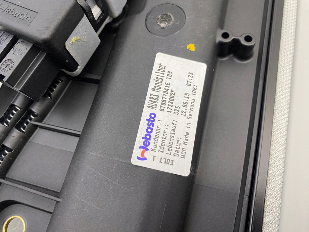 ΚΙΝΗΤΗΡΑΣ AUDI A5 8T SUN ROOF ROLER BEND 8T8877041E Product image