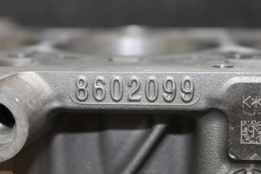 BMW F20 F30 G30 G32 G11 4.0i B58B30A ENGINE BLOCK Product image