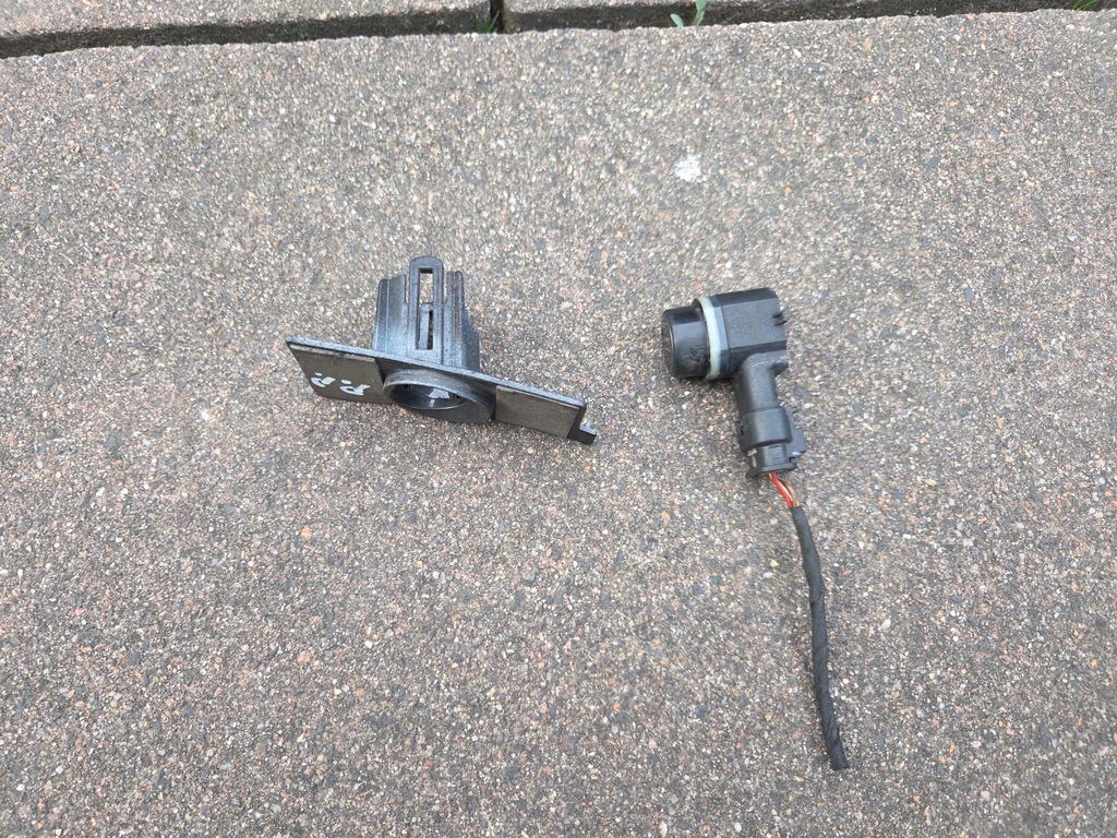 VW Touran Lift PDC Sensor+Δεξιά Baszy Εξωτερική 1T0919297A 1T0919400 10-15 Product image