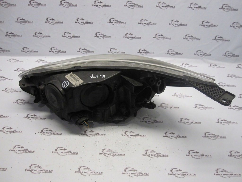Ford Focus MK3 III 12R LAMP FROND BM51-13W029-DK Αγγλικά Product image