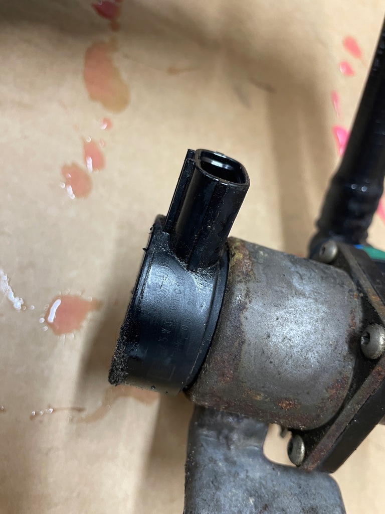 KIA EV6 IONIQ 5 ΤΡΙΔΟΜΗ ΒΑΛΒΙΔΑ 375W3-GI000 ΜΕ ΣΩΛΗΝΕΣ Product image