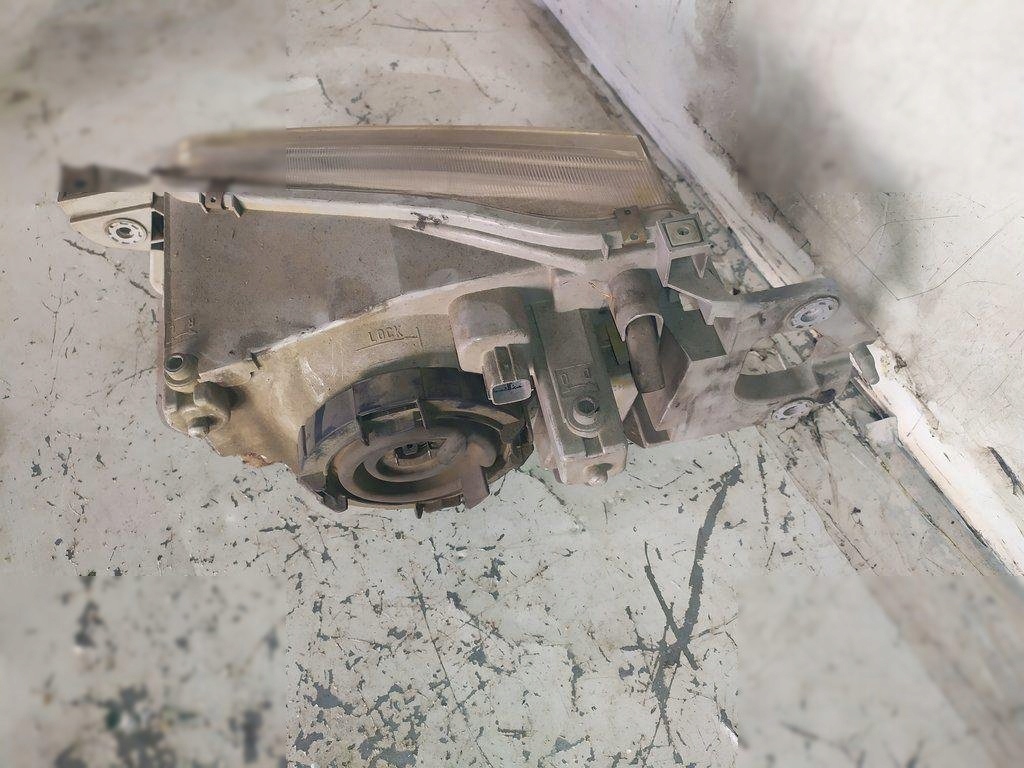 305235393 MAZDA Δεξί μπροστινό φωτιστικό Product image