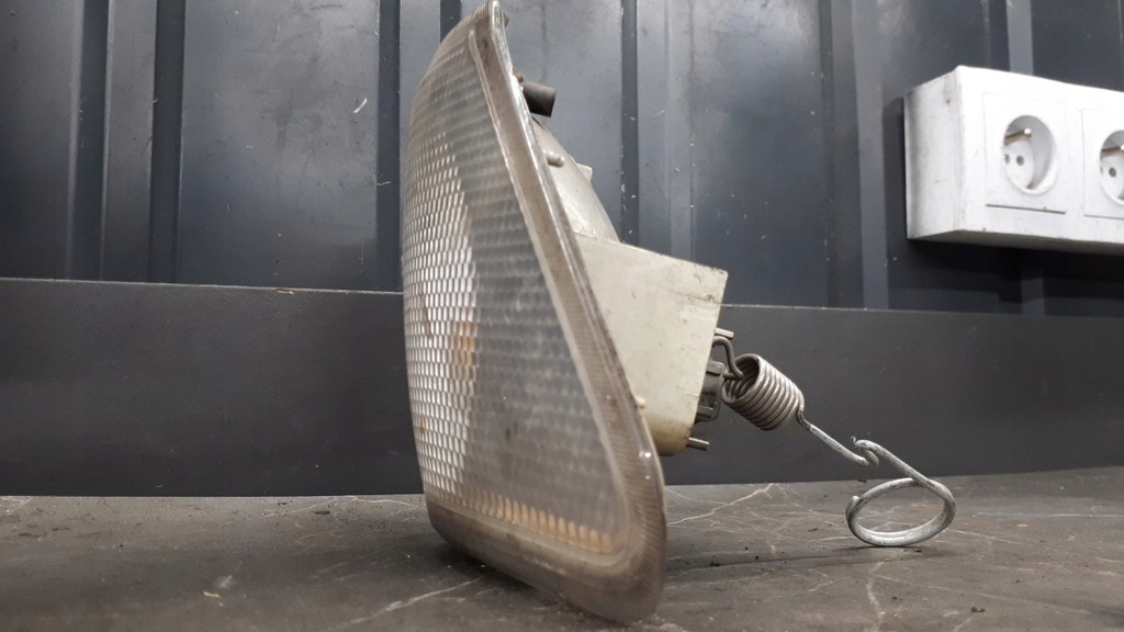 89FG13368AA μπροστινό δεξί φλας ford fiesta mk3 Product image