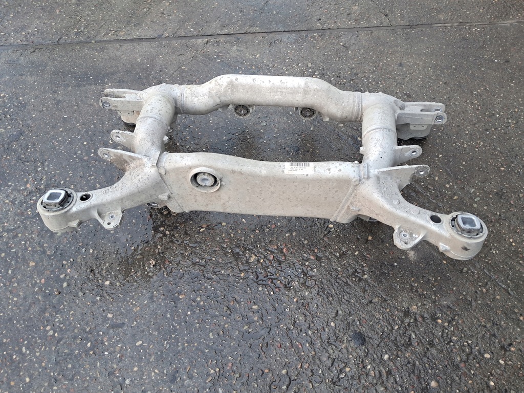 Φόρος δοκού πίσω ανάρτηση 6 770 828 BMW E60 E61 520d 530d 520i 530i Product image