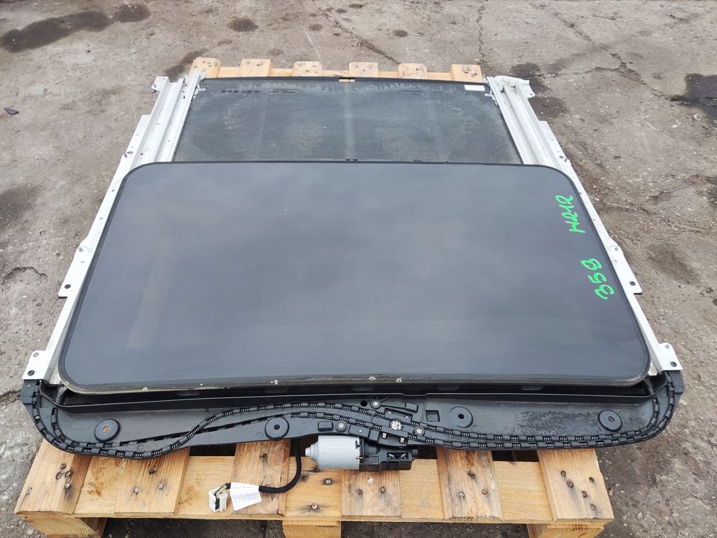 MERCEDES W212 ΓΥΑΛΙΝΗ ΣΤΕΓΗ ΠΑΝΟΡΑΜΑ ΠΑΡΑΘΥΡΟ ΟΡΟΦΗΣ A2127800540 Product image