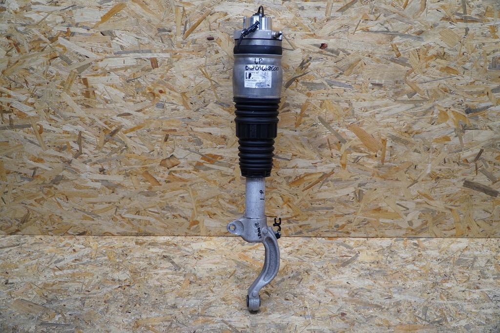 AMORTYZATOR PNEUMATYCZNY PRZÓD 06701062620 06701062600 LEVANTE 3.0 D 16- Product image