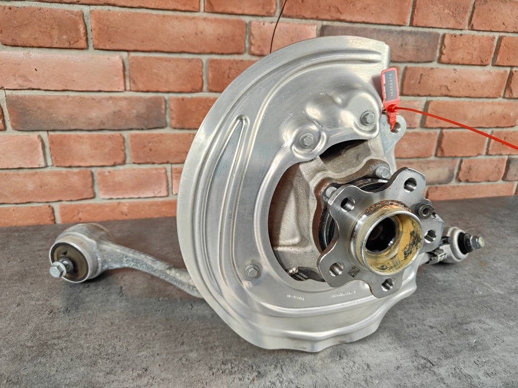 BMW G01 X3 G02 X4 Αριστερά πλήμνη Product image