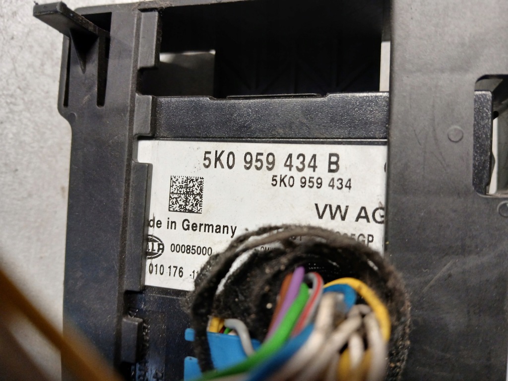 ΧΕΙΡΙΣΤΗΡΙΟ KESSY ΘΗΚΗ ΜΟΝΑΔΑΣ VW AUDI SKODA SEAT 5K0959434B Product image
