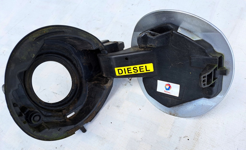 PEUGEOT 308 T9 FULER FILLER FLAP 9677268980 ασημί EZRC Product image