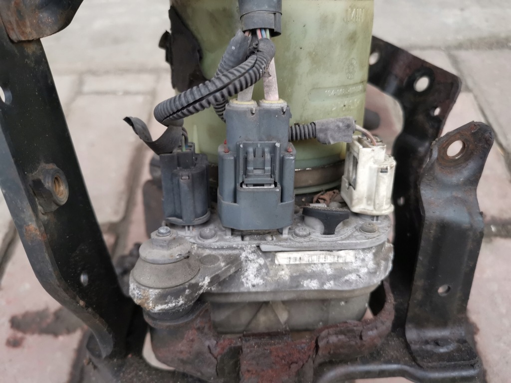 POWER PUMP 4M513K514CA FORD FOCUS MK2 Product image