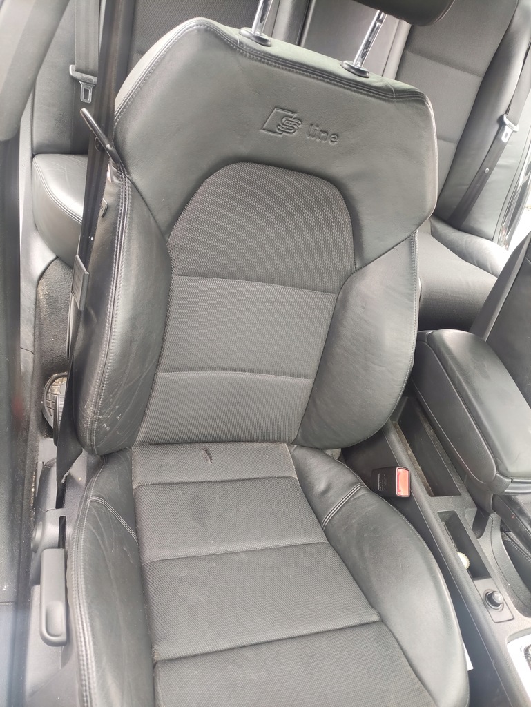 Audi A4 B7 S line sedan, δερμάτινα καθίσματα + πλαϊνά πάνελ, headliner Product image