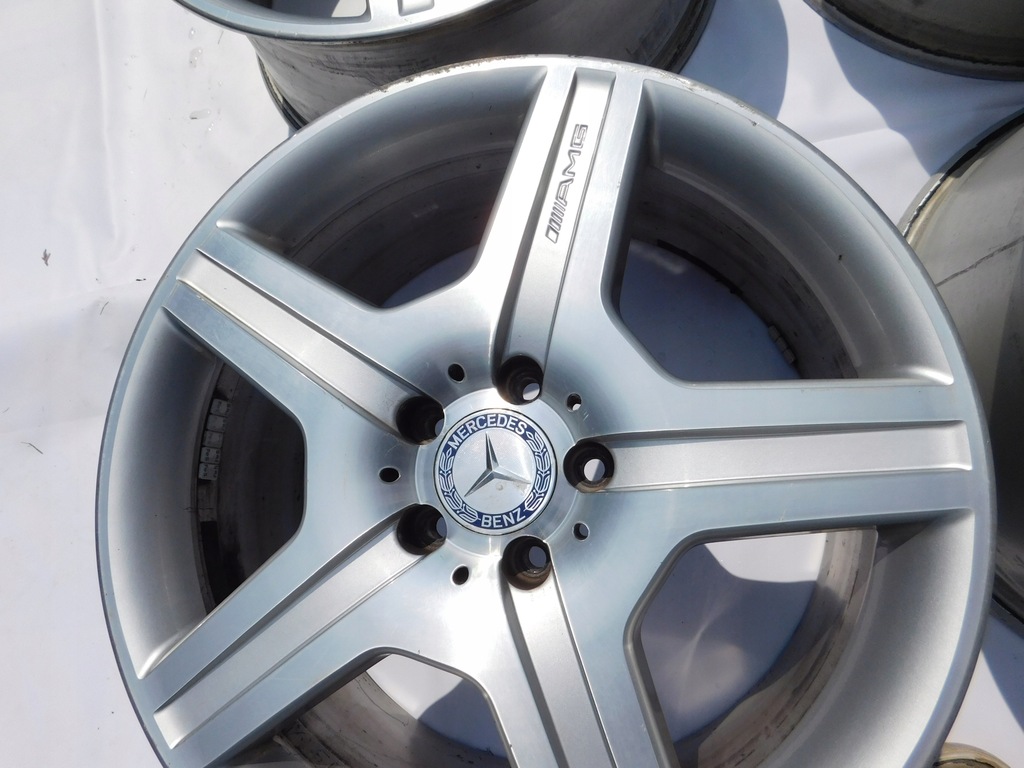 Mercedes W221 AMG ζάντες A2214012602 A2214012702 Product image