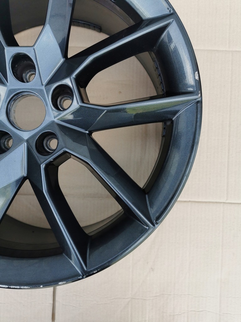 RIM SKODA OCTAVIA III 5E0 RS 18'' 7.5JX18 ET-51 5X112 5E0601025 Product image