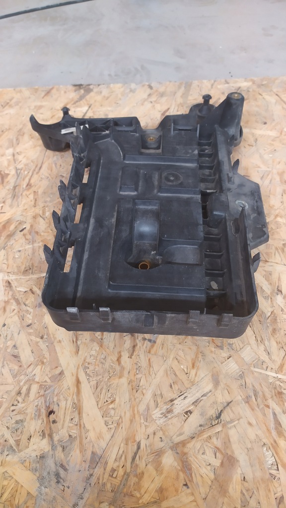 #1K0915333-B# Βάση μπαταρίας VW TOURAN Product image