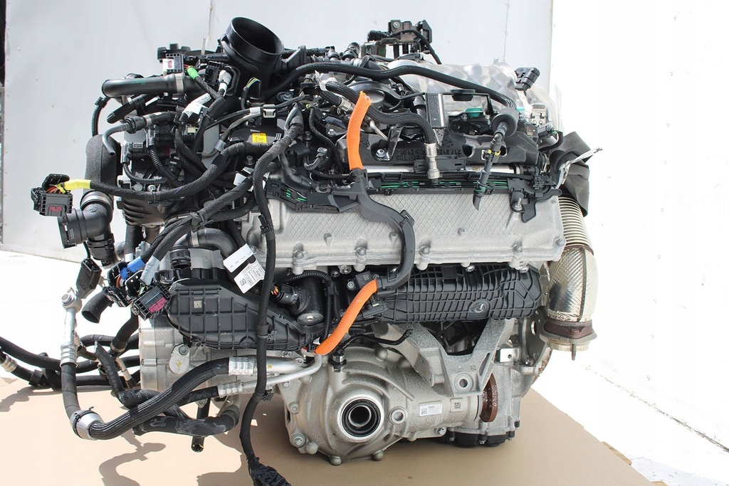 BMW 7 x5 x6 x7 κινητήρα 4.4 S68_B44 G70 F95 F96 G07 Product image