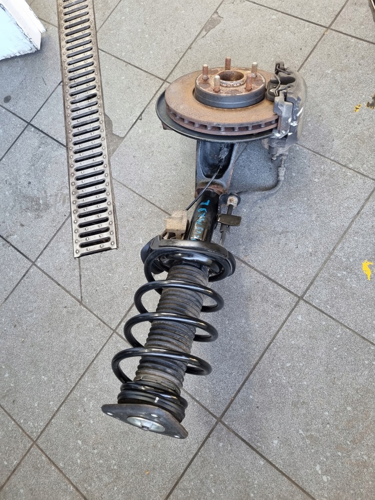 FORD FOCUS MK3 KNUCKLE ΑΡΙΣΤΕΡΟ MCPHERSON ΑΜΟΡΤΙΣΤΡΙ 1.0 ECOBOOST KPL Product image