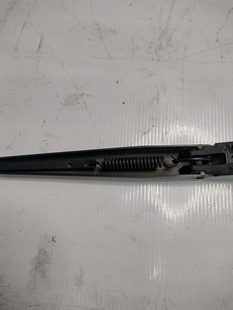 Δεξιός βραχίονας υαλοκαθαριστήρα Volkswagen Passat B6 3C1955410B Product image
