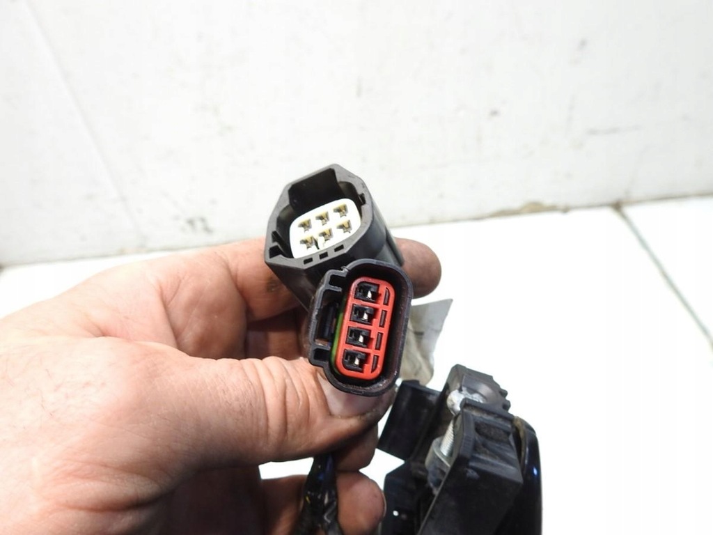ΛΑΒΗ ΠΟΡΤΑΣ ΠΙΣΩ ΑΡΙΣΤΕΡΑ G6 FORD MONDEO MK4 IV LIFT 6G9T-14A631-BF Product image