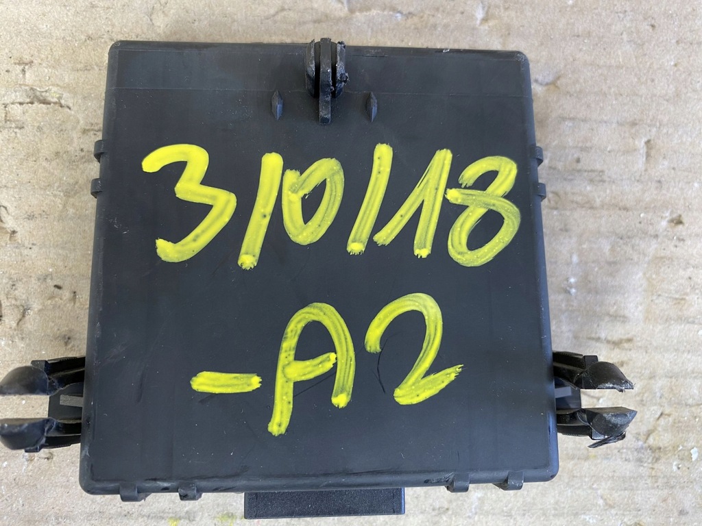 VW VOLKSWAGEN AUDI SKODA SEAT - CONTROLER GATEWAY MODULE / 1K0907530F Product image