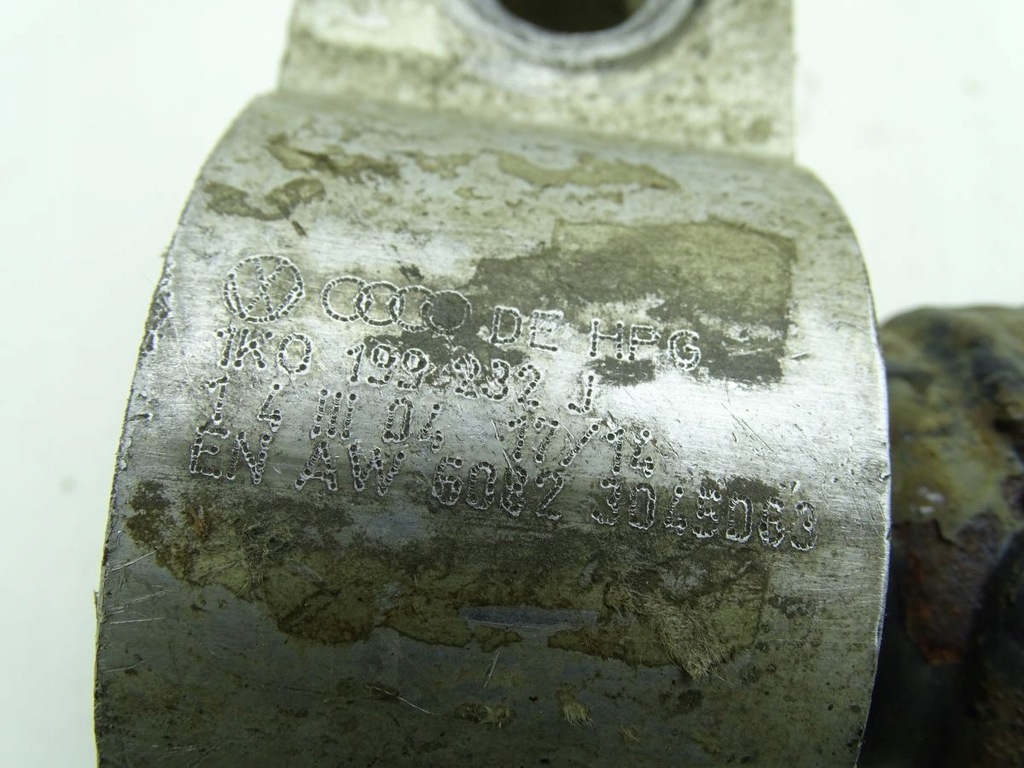 SKODA OCTAVIA II 04-12 Swingarm δεξιά μπροστινό πρωτότυπο 1K0199232J Product image