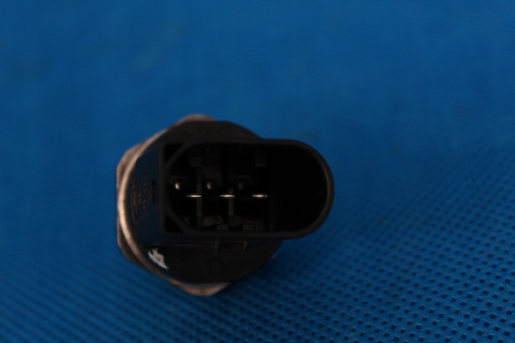 AUDI A3 8V LIFT FUEL PRESSURE Sensor 2016R 06J906051F Product image