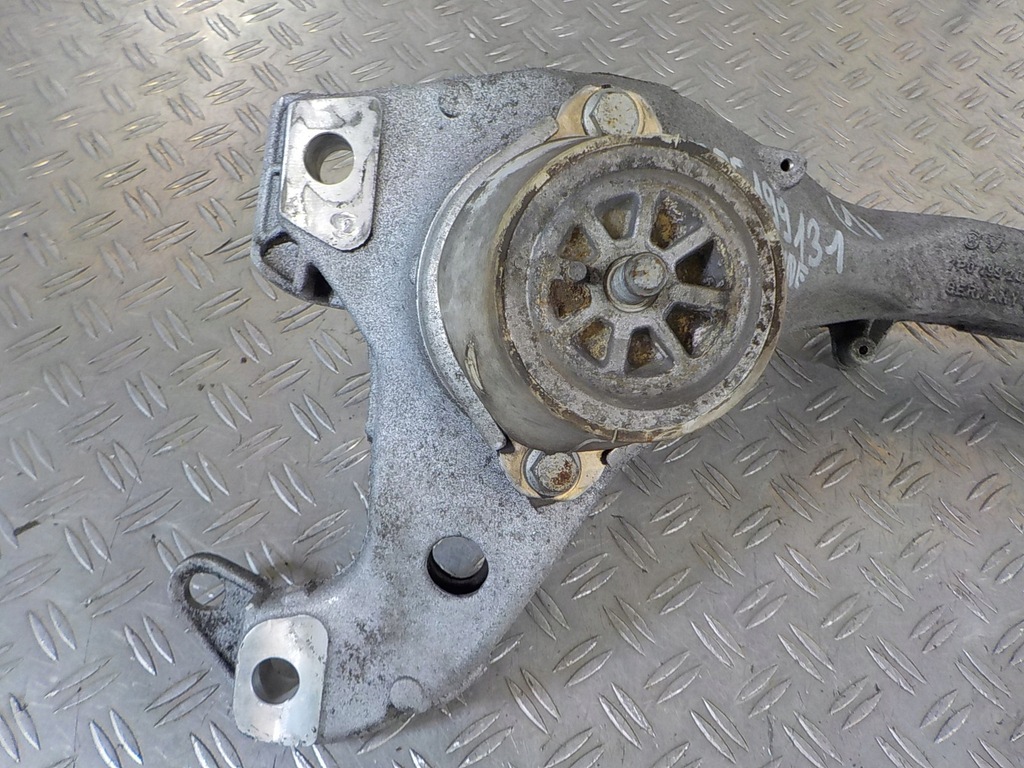 PORSCHE CAYENNE II 10-14 Στήριγμα ΚΙΝΗΤΗΡΑ 7P0199207 Product image