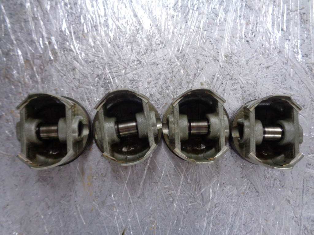 HONDA HORNET CB 900 Block, Στροφαλοθάλαμοι κινητήρα, Έμβολα Product image