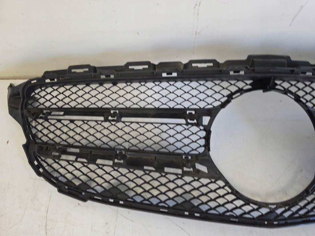 Grill Dummy Bumper Mercedes C Class W205 A2058801704 Product image